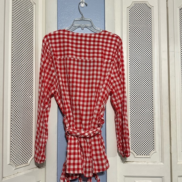 Lane Bryant Red & White True Wrap Gingham Top Blouse long sleeves - Picture 3 of 4